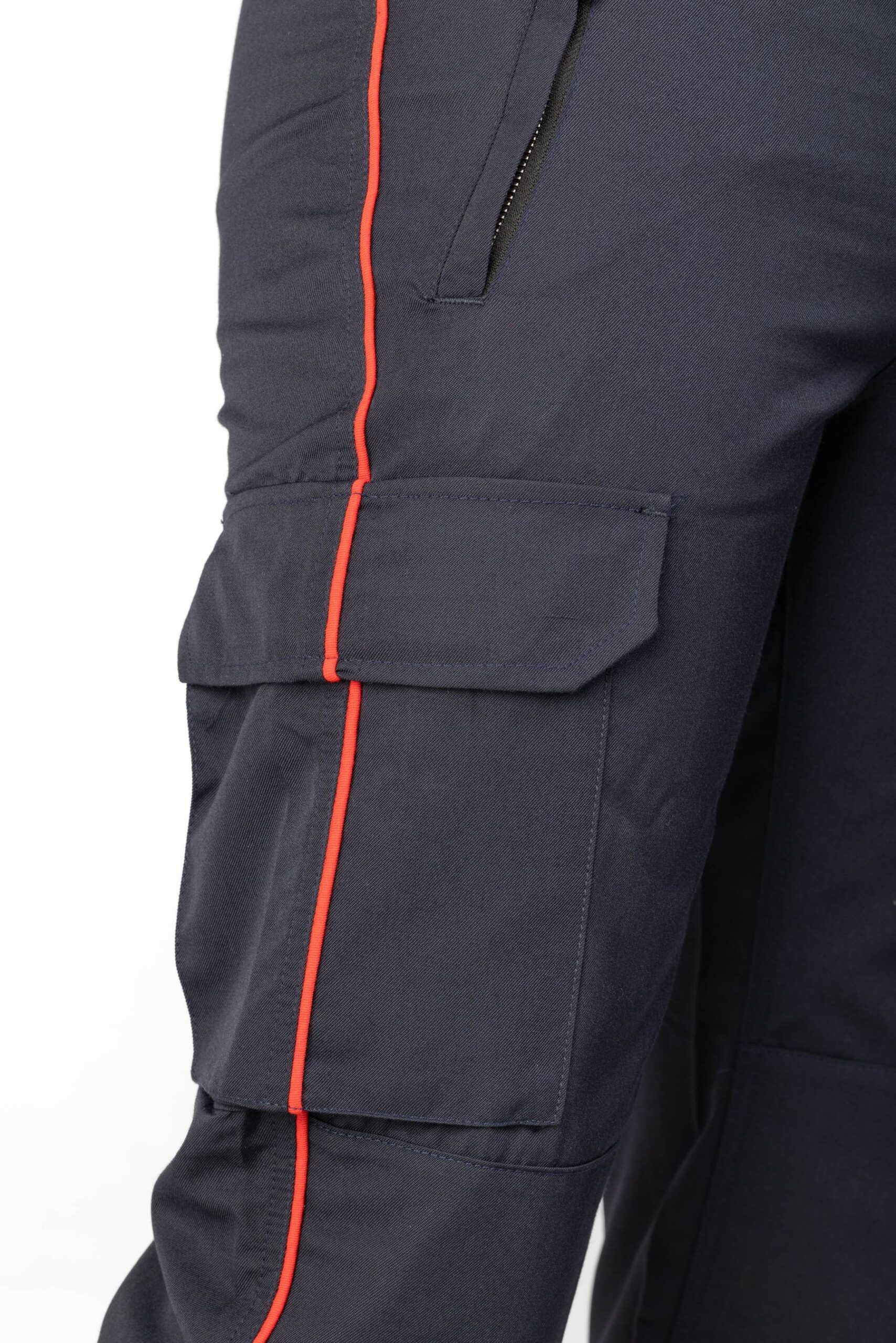 Pantalon TSI AS avec passepoil rouge