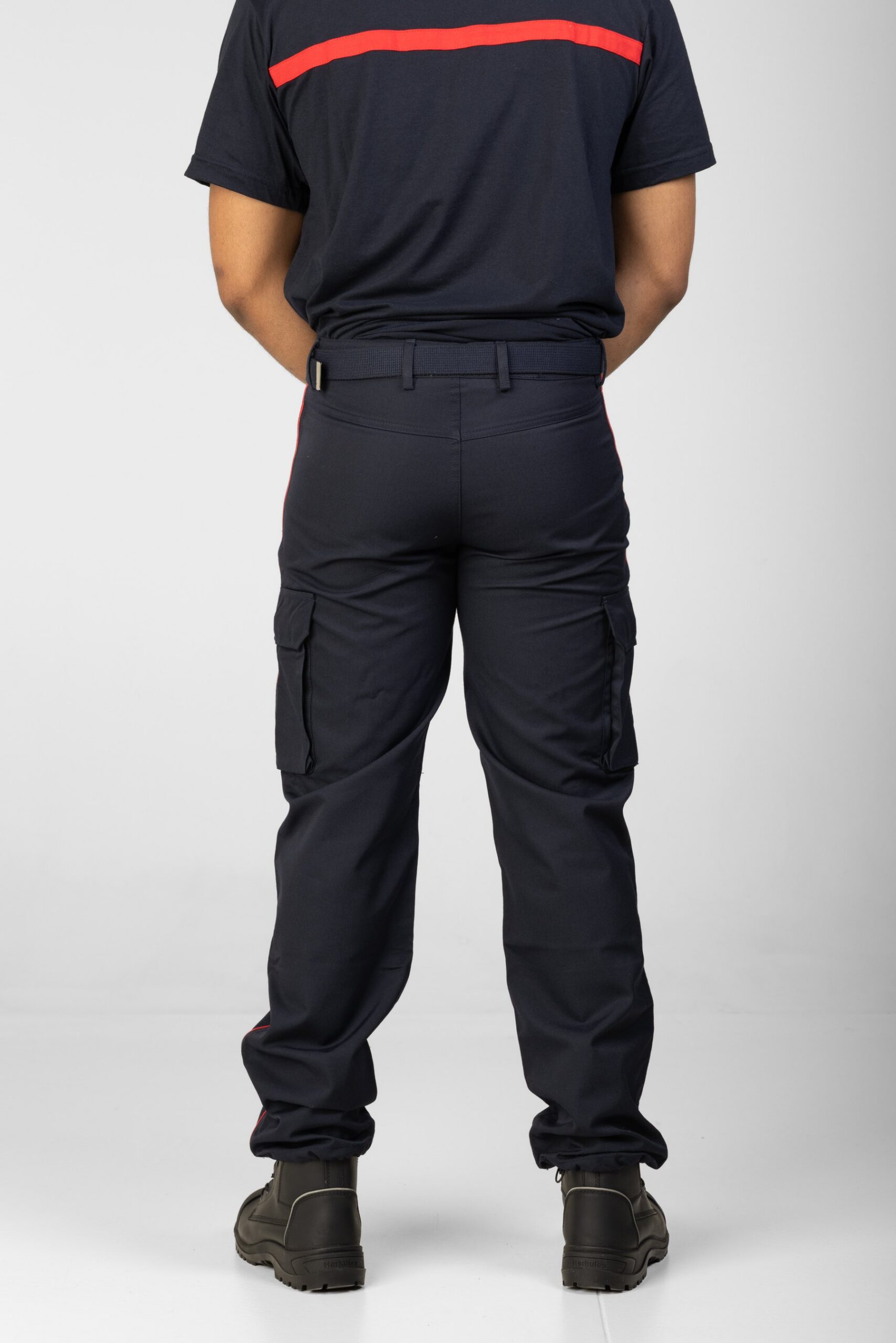 Pantalon TSI AS avec passepoil rouge