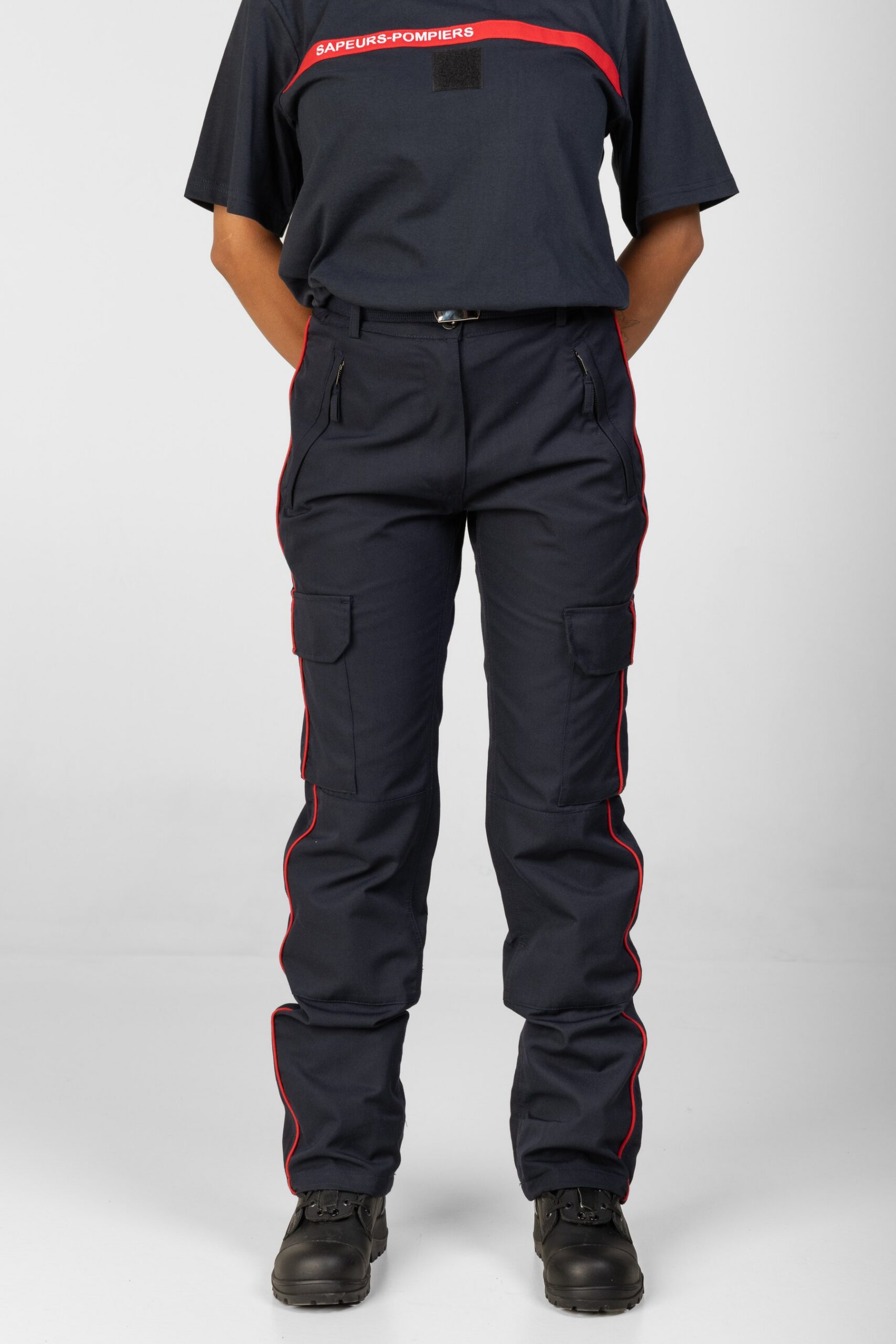 Pantalon TSI AS avec passepoil rouge