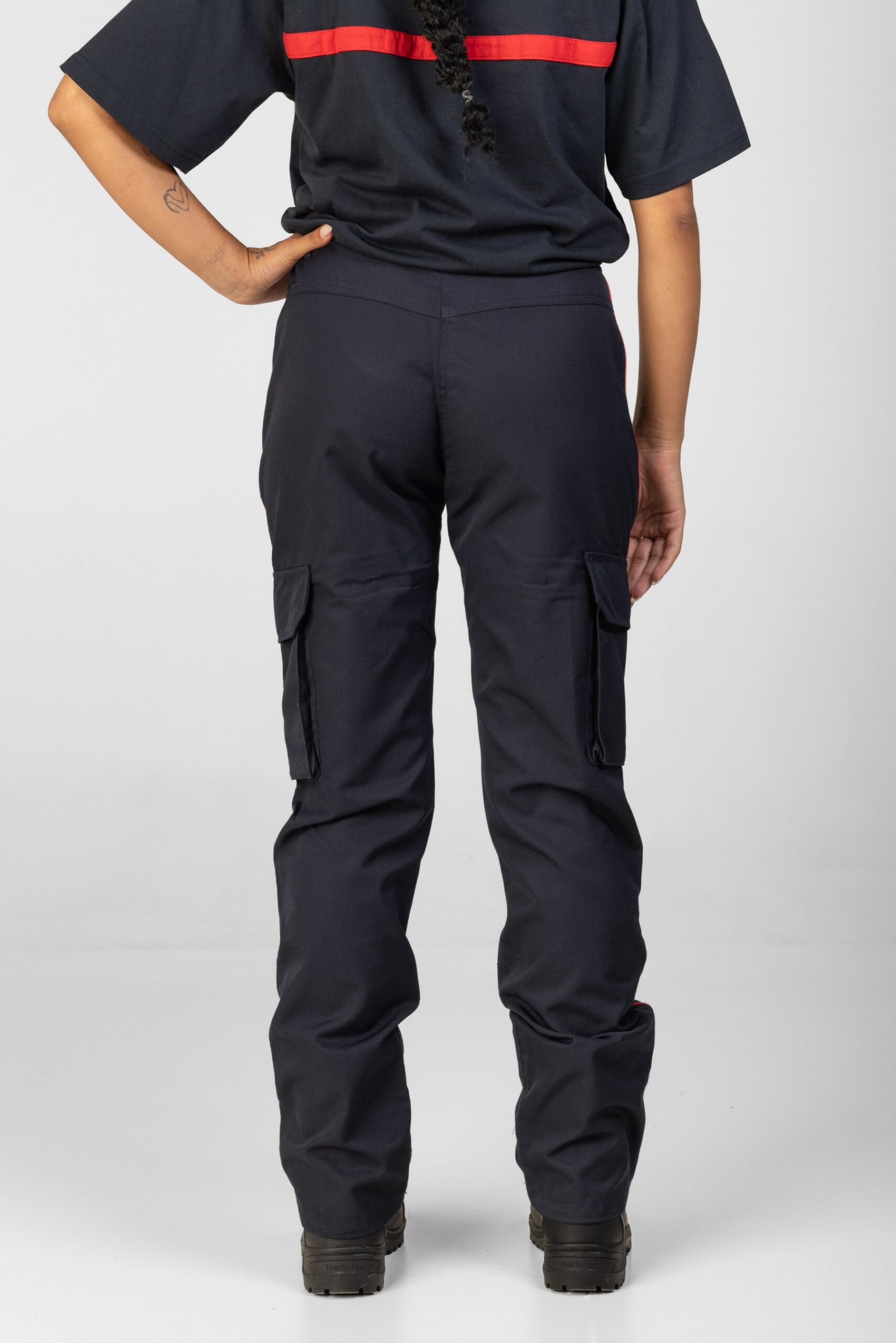 Pantalon TSI AS avec passepoil rouge