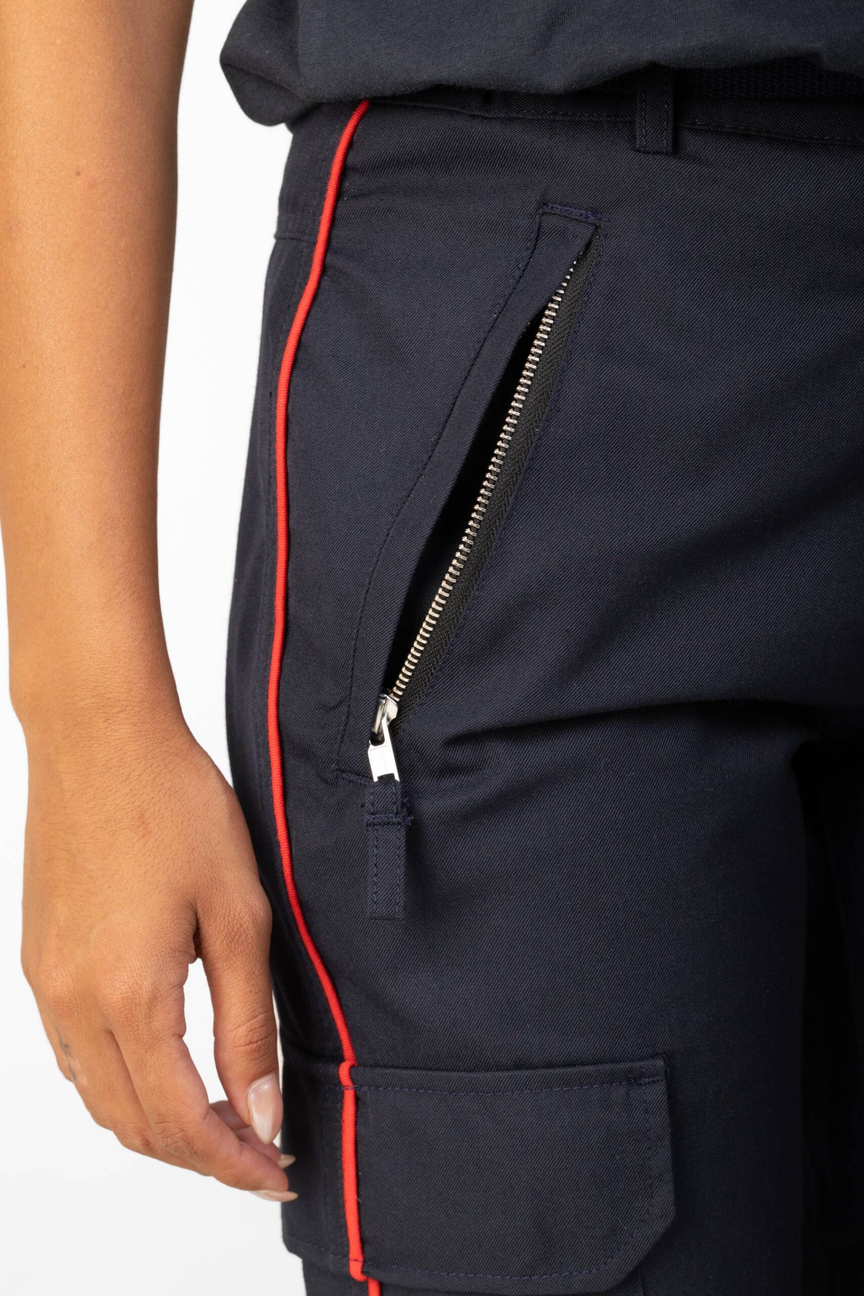Pantalon TSI AS avec passepoil rouge