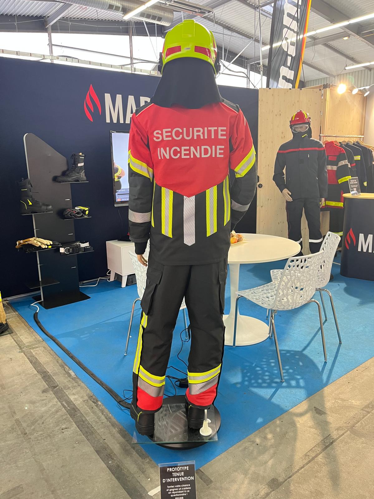 Prototype de tenue d'intervention Martinas, dos marqué Sécurité incendie